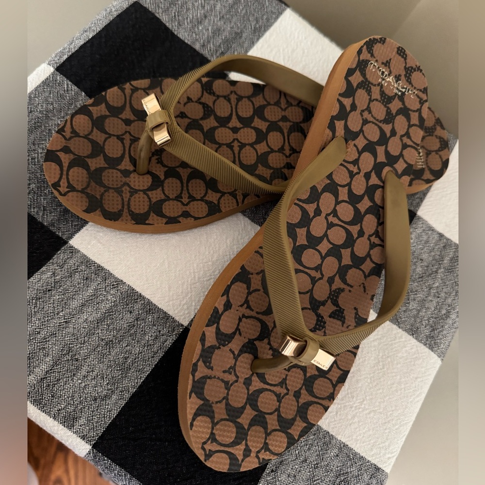 Coach Women's Tan and Brown Sandals